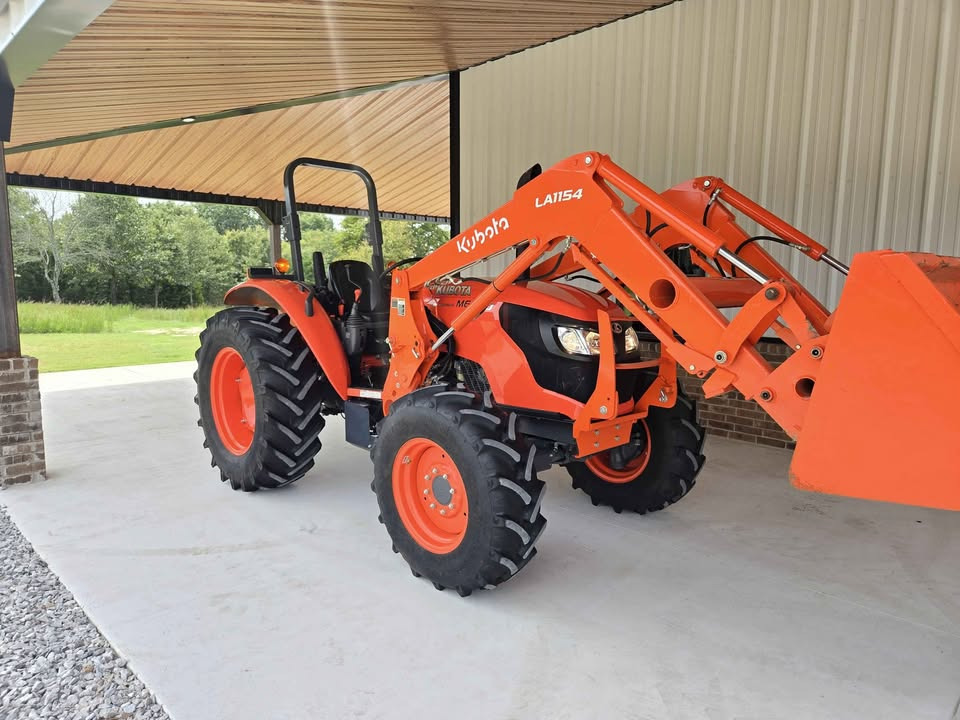 2024 Kubota M6060 4WD
